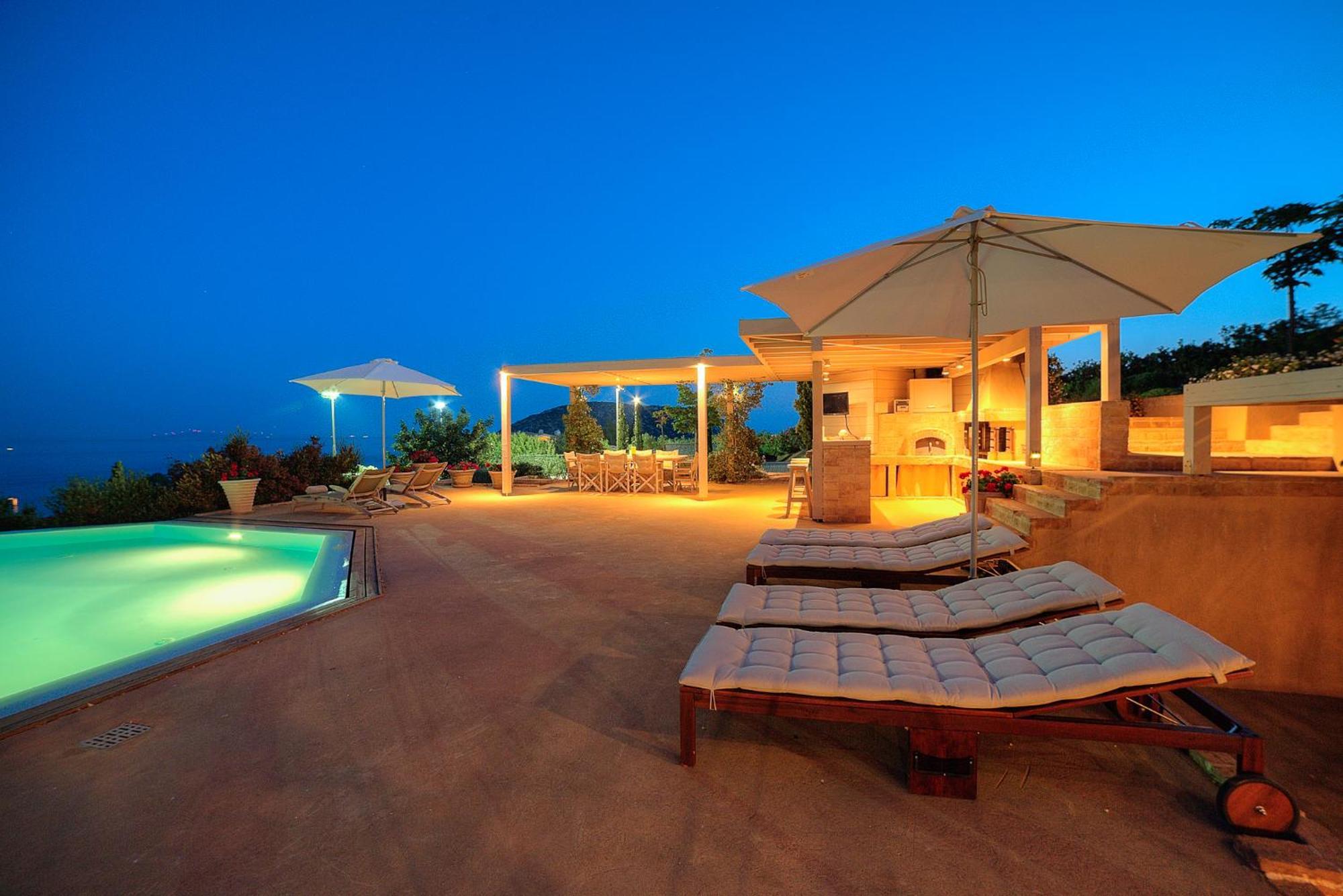 Lyciponon Villa Анависос Екстериор снимка