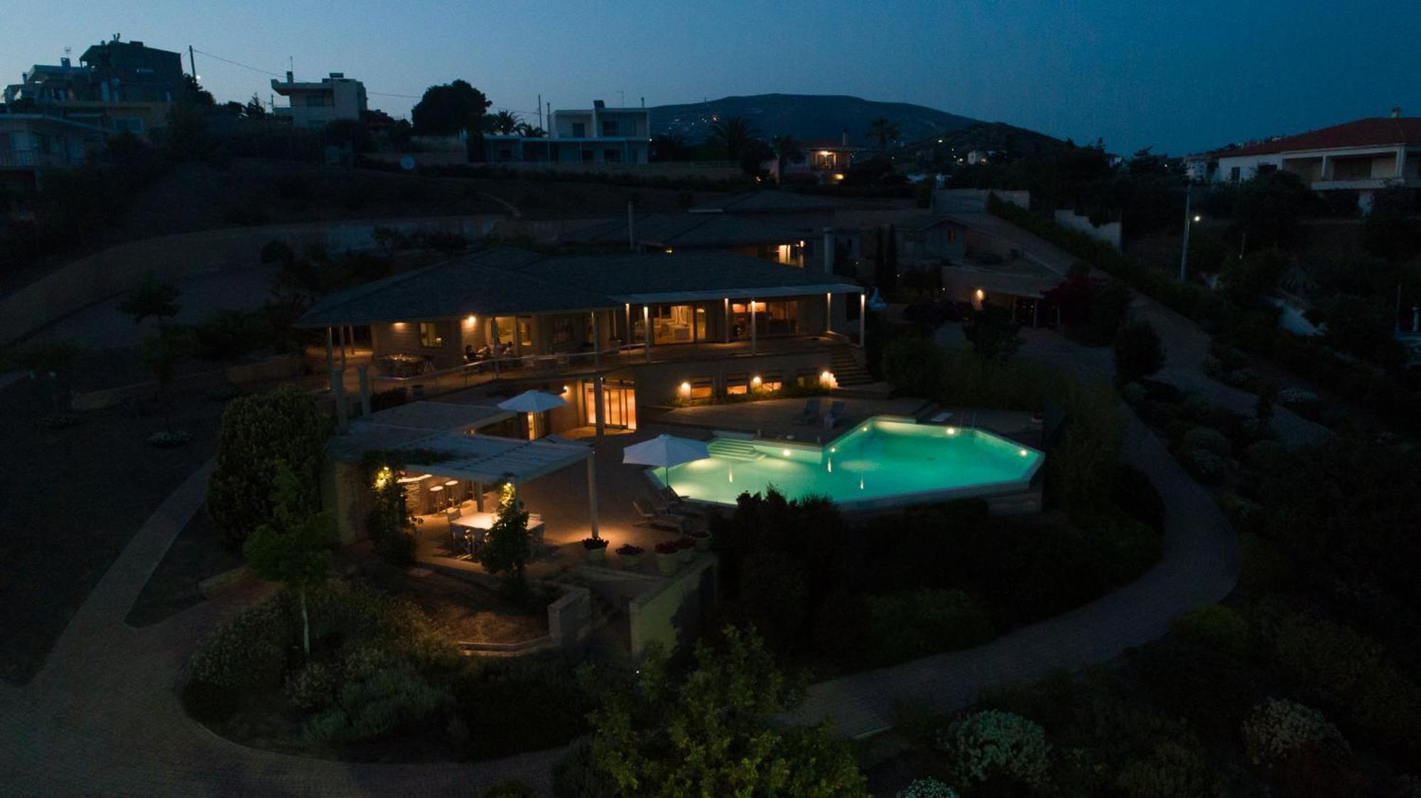 Lyciponon Villa Анависос Екстериор снимка